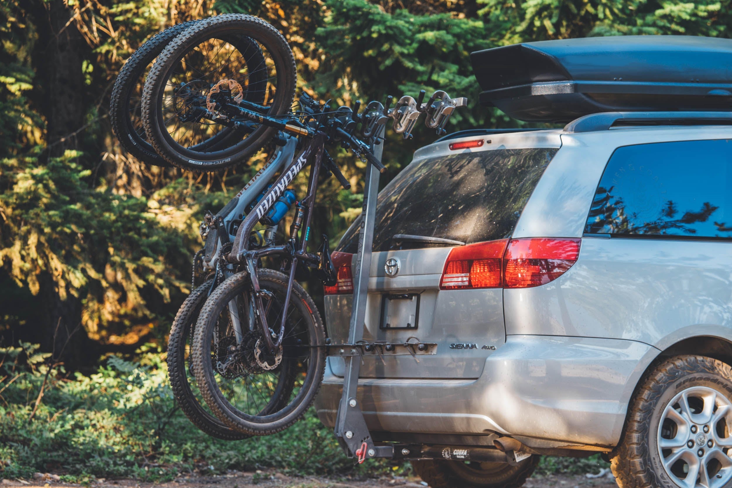 Lolo Racks 6 bike rack for 2" hitch with standard pull pin tilting